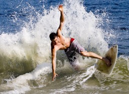 【华体会官网】从札幌到阿森纳，高准翼忆17岁富安健洋，一句能踢好J联赛就不错背后的时代错位与足球思考