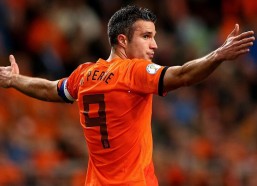 华体会网站：英超焦点战，伯恩茅斯主场迎战利物浦，战术与状态决胜强弱对决